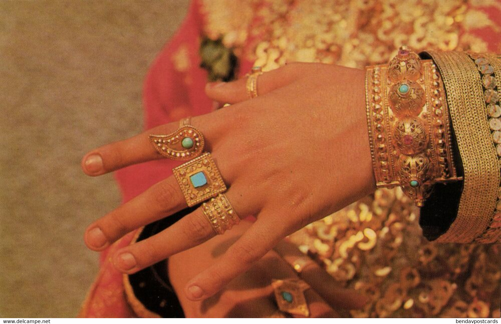 Bahrain, Traditional Jewelry, Ring Bracelet (1970s) Postcard - Bahreïn