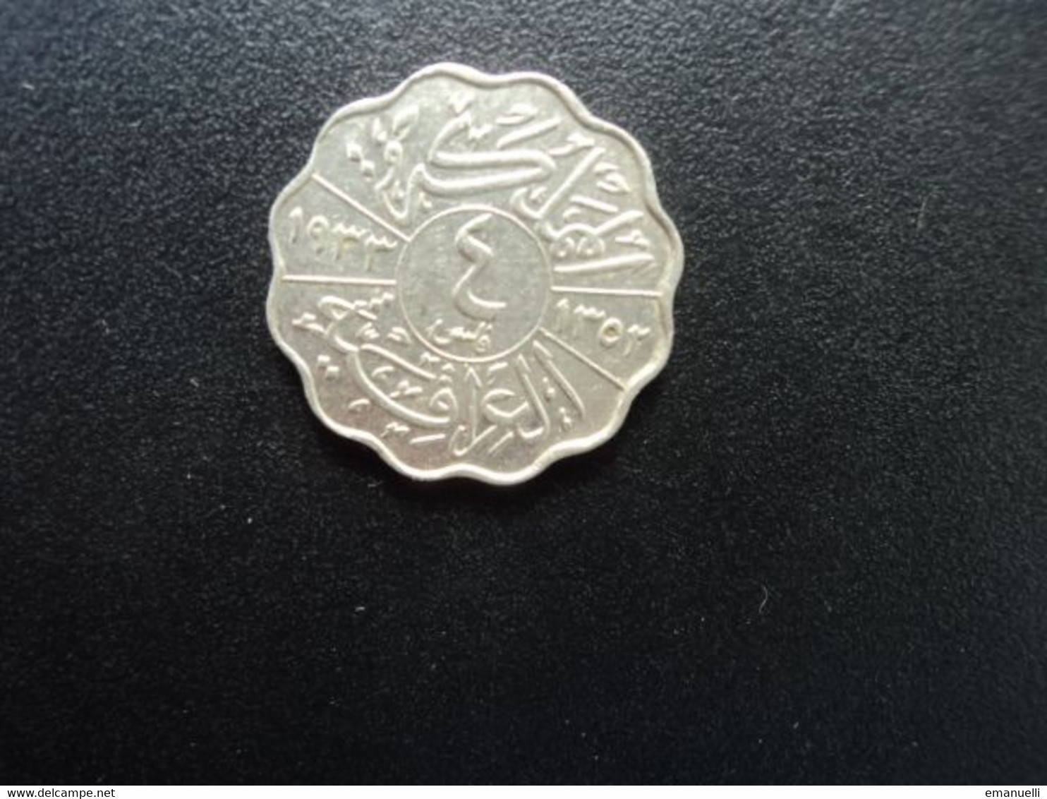 IRAQ * : 4 FILS   1933 - 1352     KM 97        SUP - Iraq