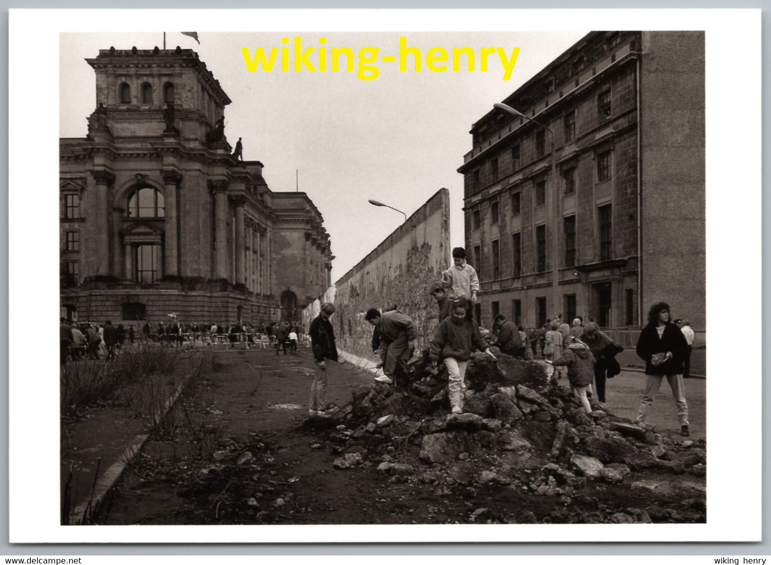 Berlin - S/w Abriss Der Berliner Mauer Zwischen Reichstag Und Brandenburger Tor - Muro Di Berlino