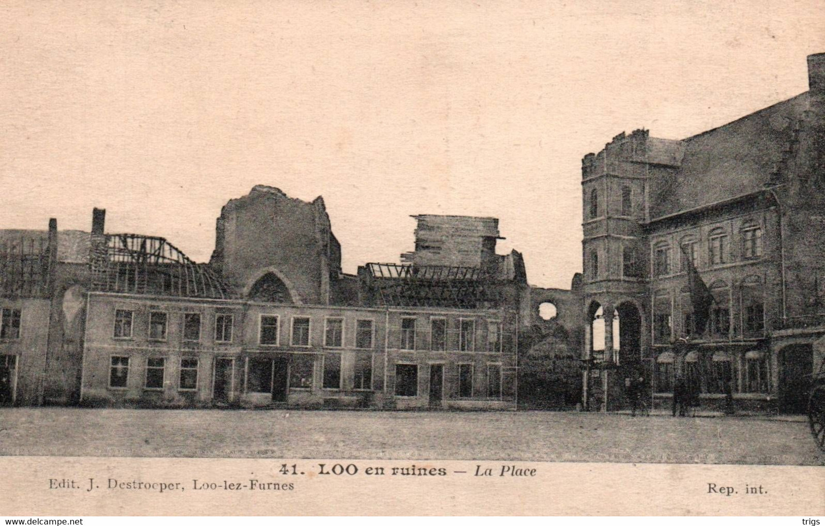 Loo (en Ruines) - La Place - Lo-Reninge