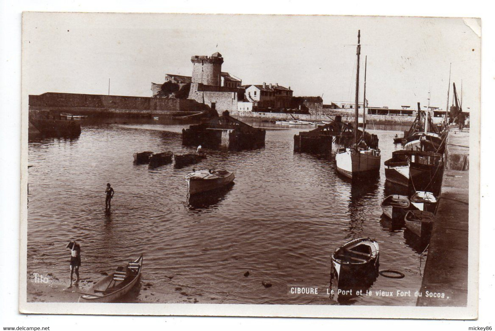 CIBOURE --1945--Le Port Et Le Vieux Fort Du Sacoa (petite Animation)..krag St Jean De Luz..timbre.......à Saisir - Ciboure