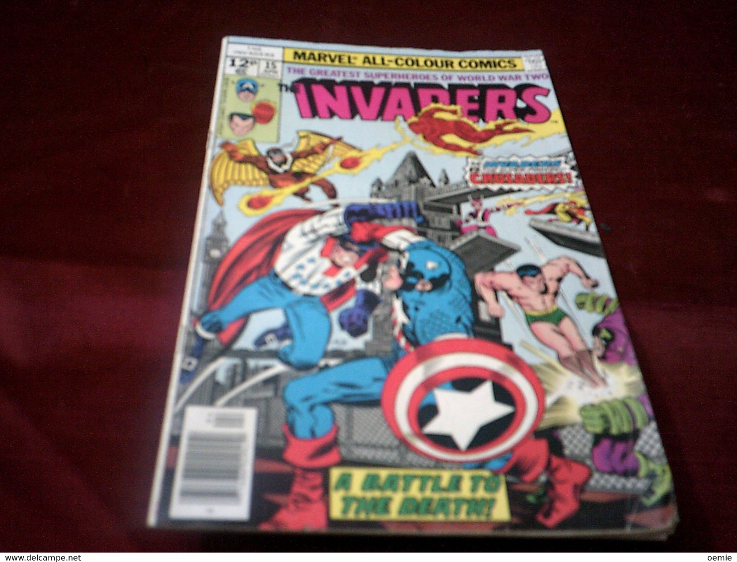 THE  INVADERS   GOD SAVE THE KING   N° 15 APR   1977 - Marvel