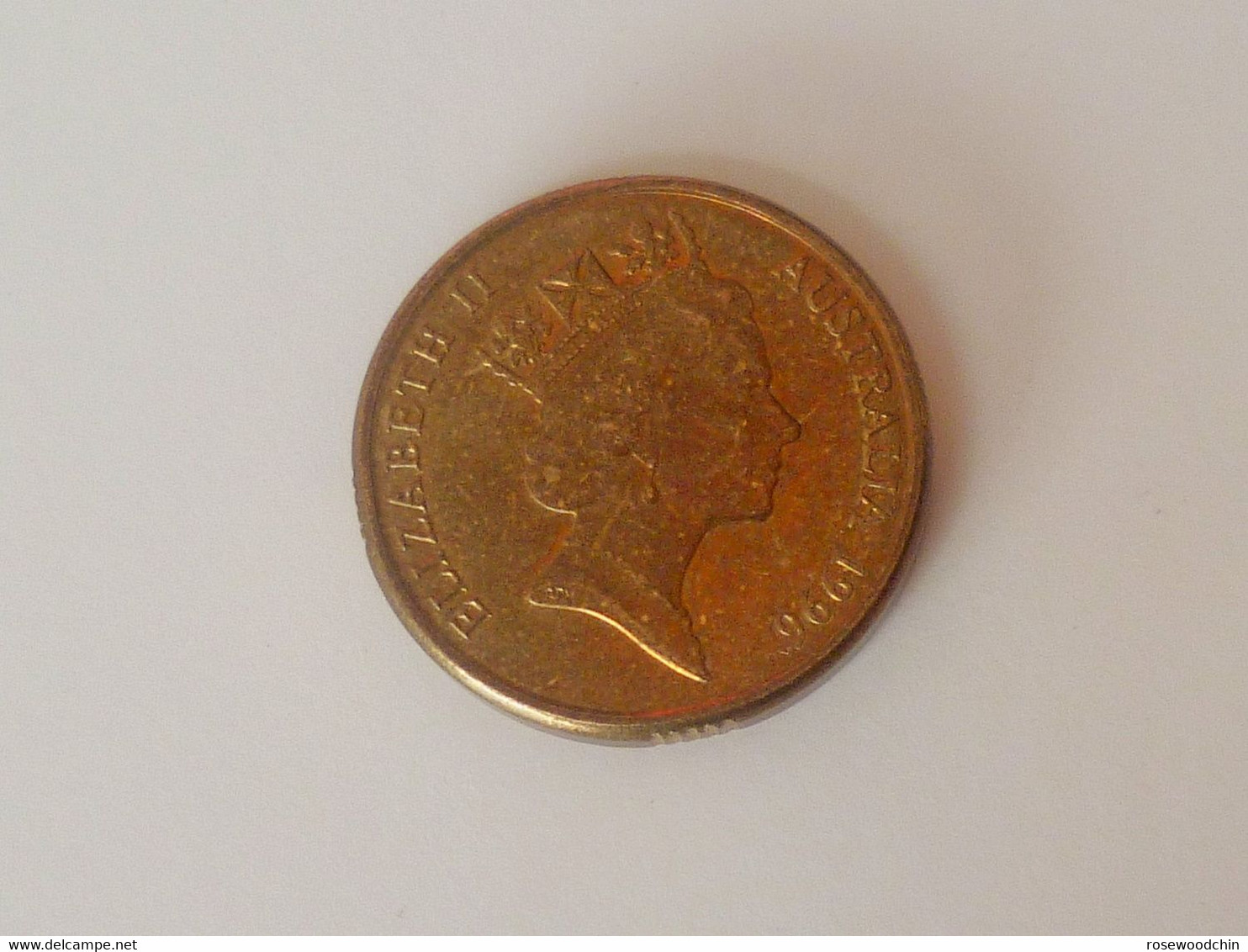 Vintage !  One Pc. Of 1996 AUSTRALIA Queen Elizabeth II QE II - Two (2) Dollar Coin (#167G) - Sonstige & Ohne Zuordnung