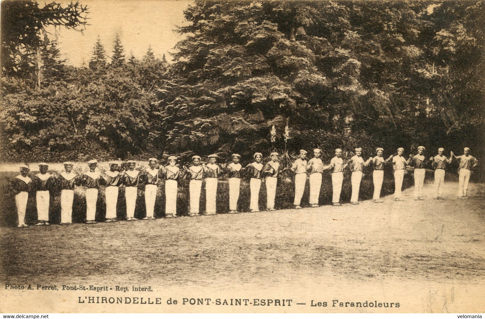 S10916 Cpa 30 L' Hirondelle De Pont Saint Esprit - Les Farandoleurs - Pont-Saint-Esprit