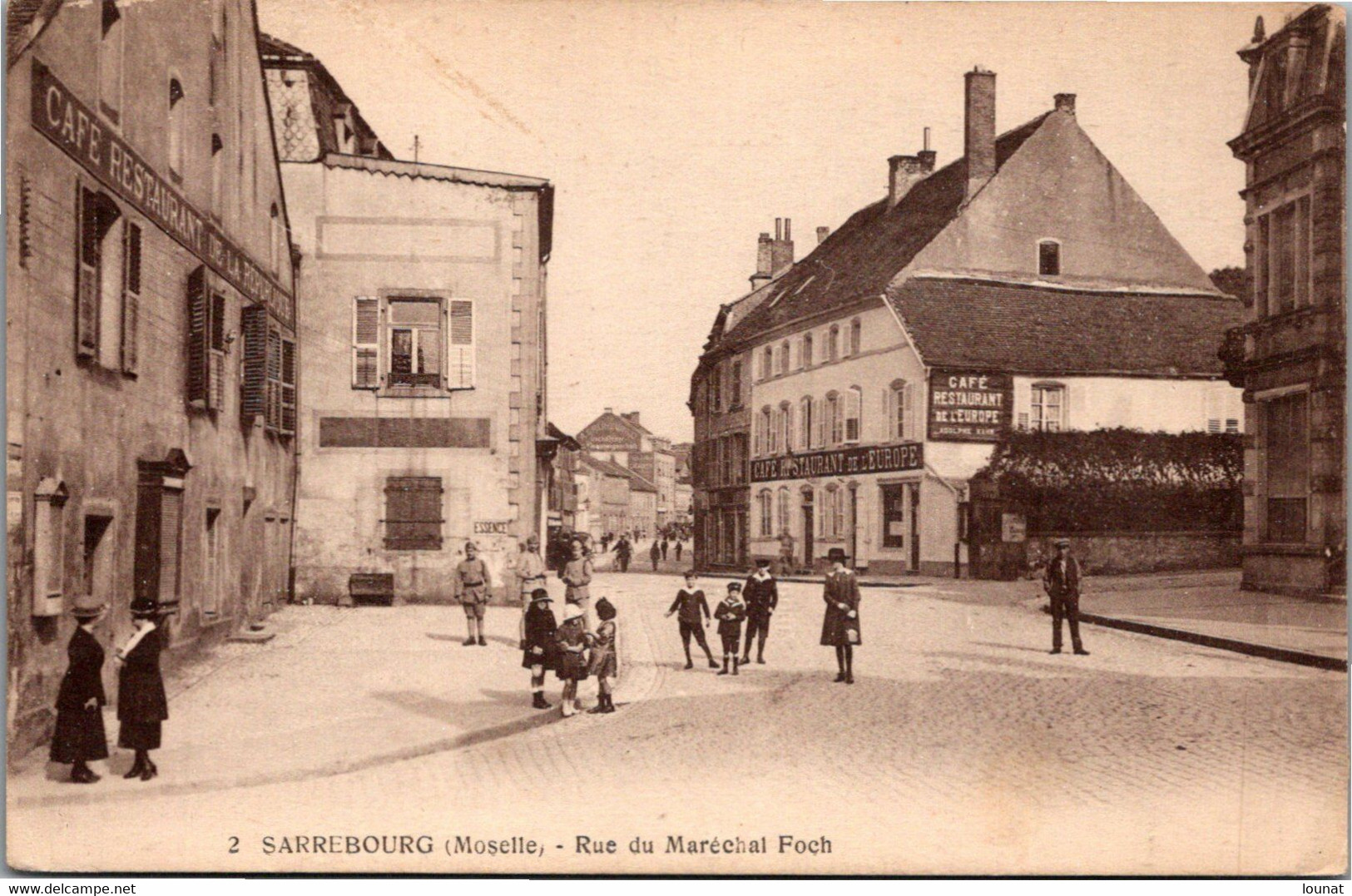 57 SARREBOURG - Rue Du Maréchal Foch - Sarrebourg