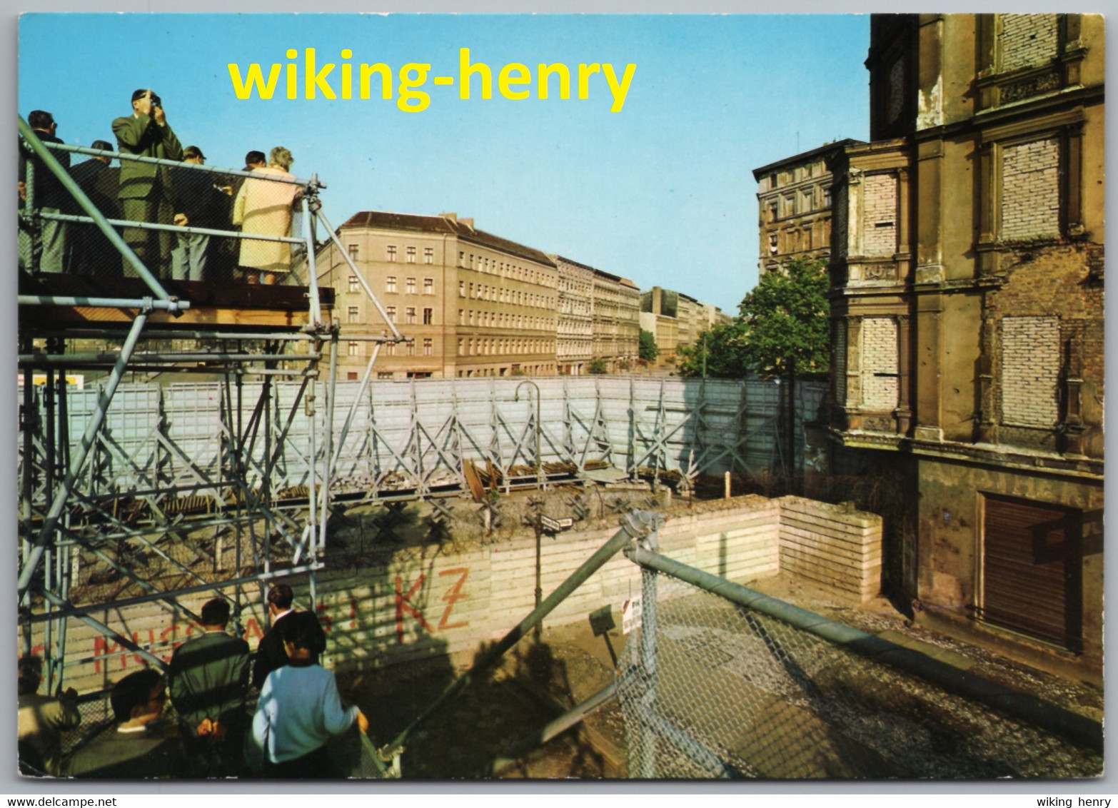 Berlin - Bernauer Straße 3   Mit Berliner Mauer Und Aussichtsturmgerüst - Mur De Berlin