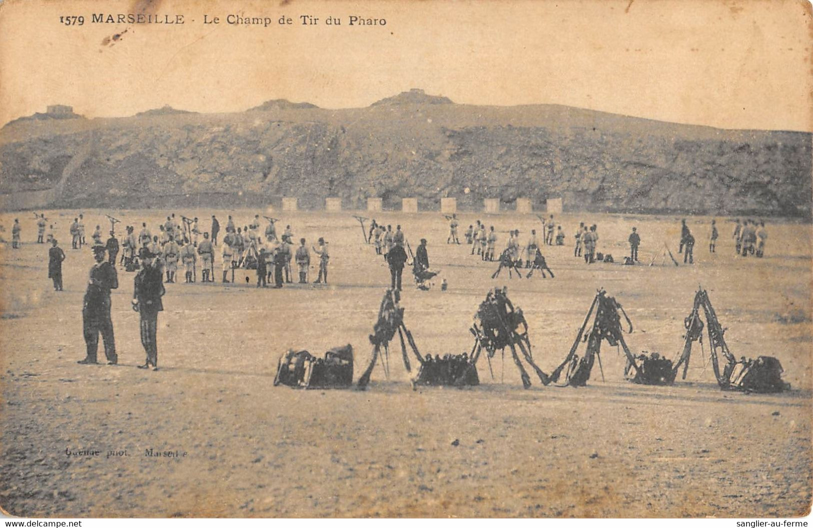 CPA 13 MARSEILLE LE CHAMP DE TIR DU PHARO - Ohne Zuordnung