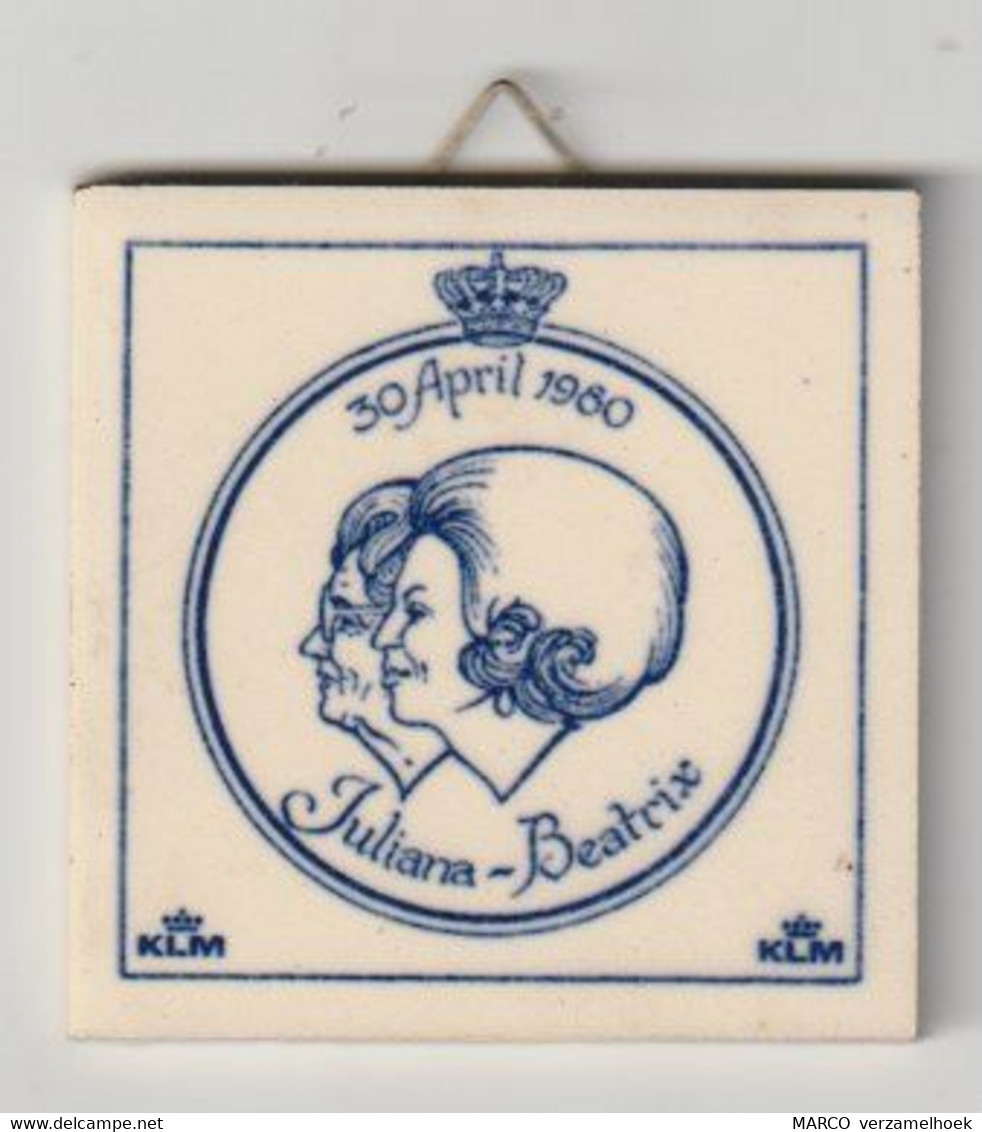 KLM Tegeltje Troonwisseling Koningin Juliana - Beatrix 1980 - Geschenke