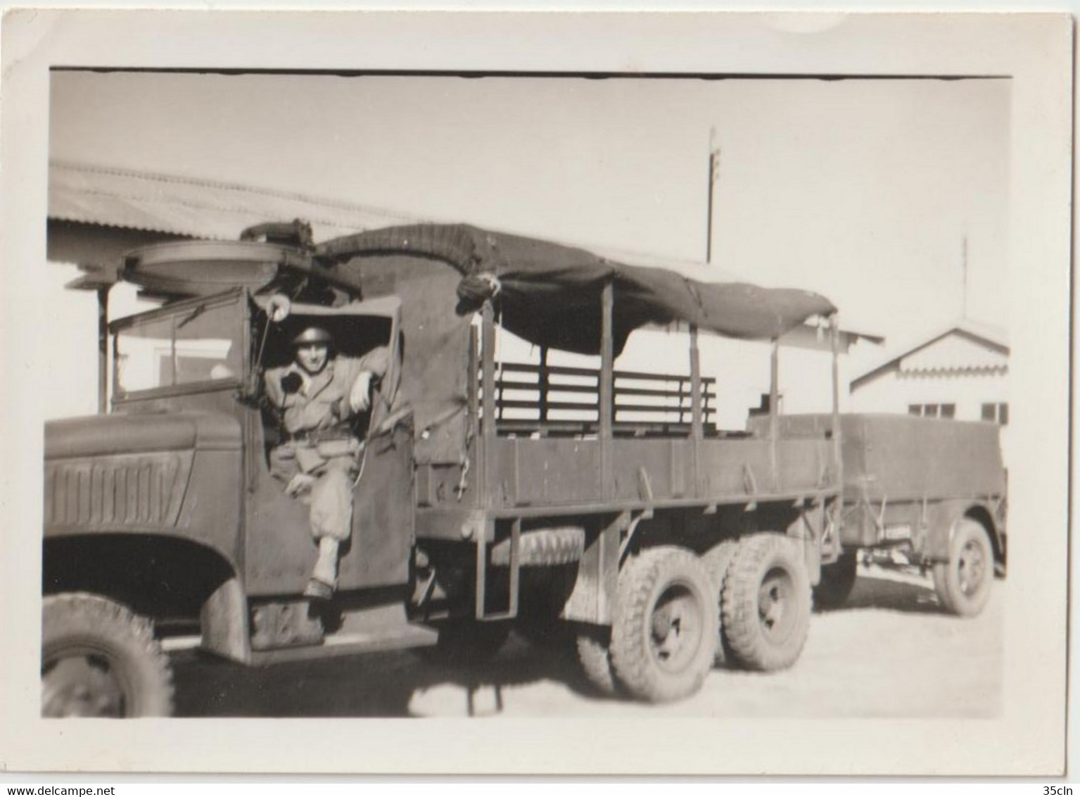 PHOTO Originale D'un Camion  GMC Cabine Bâchée Avec Conducteur Tractant Une Remorque 1 Tonne. Circulaire De Mitrailleuse - Vehicles