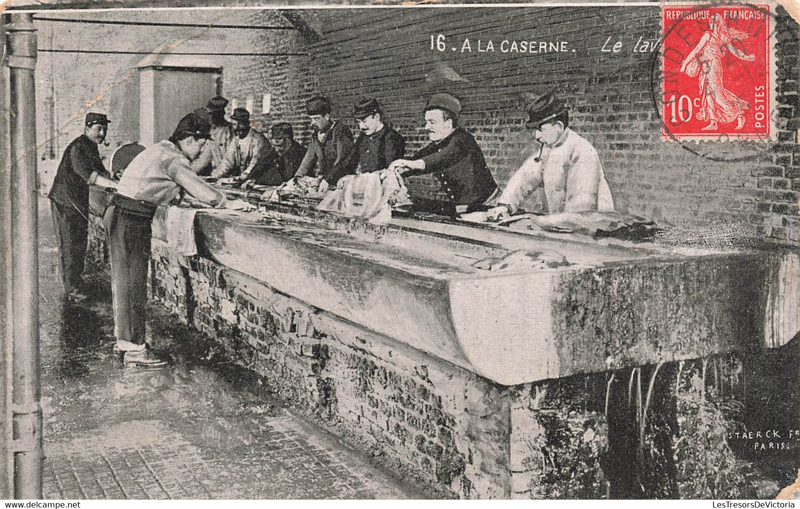 CPA A La Caserne - Le Lavoir - Carte Oblitéré A Conde Sur Huine Huisne - Carte Circulée En 1908 - Barracks