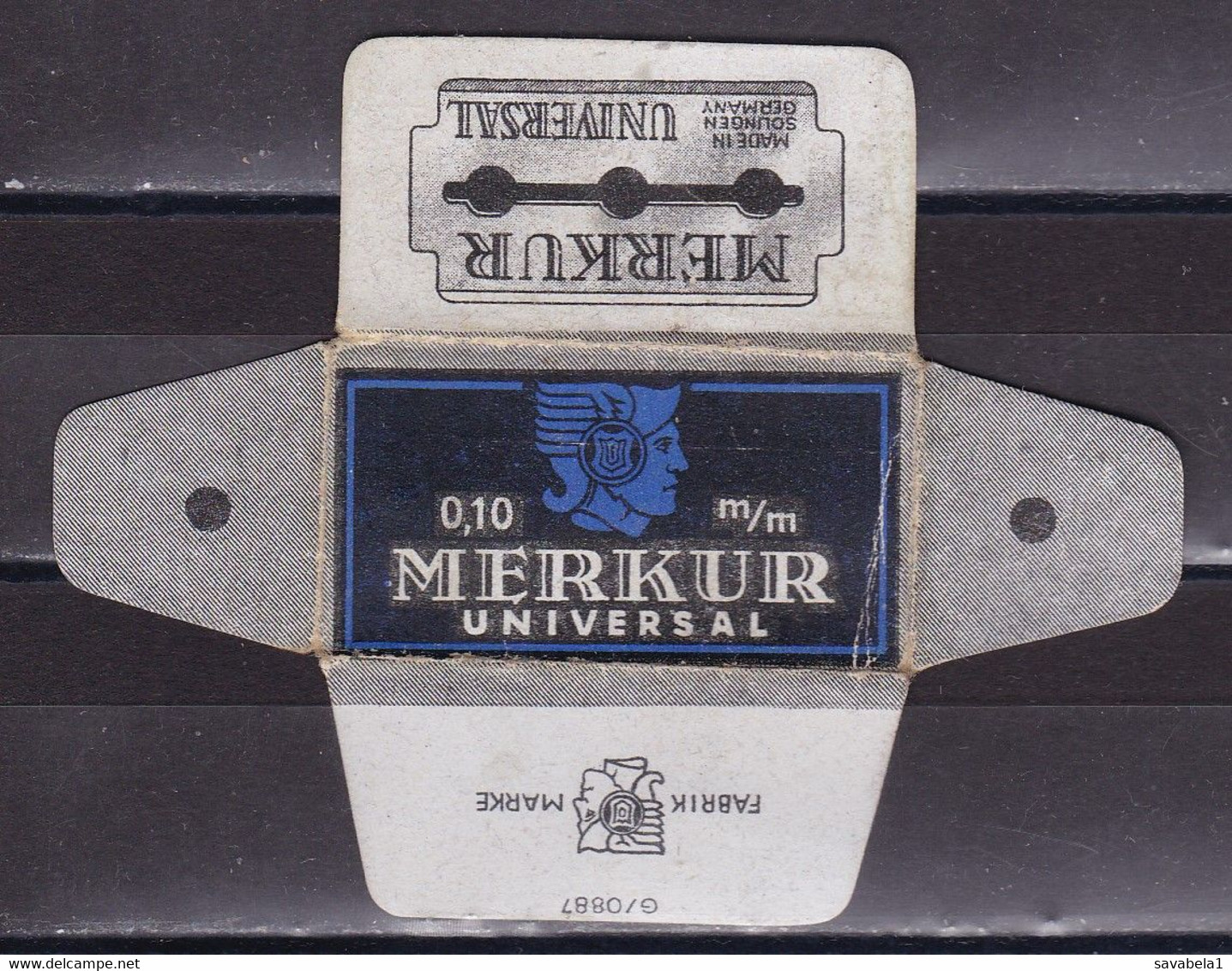 Razor Blades Old Vintage Cover Only Merkur Universal - Lames De Rasoir