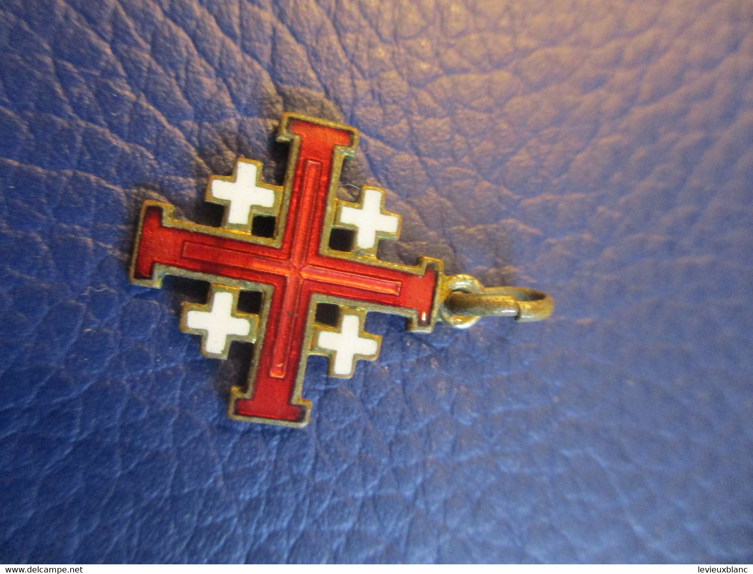 Pendentif Croix De Jérusalem / Bronze Nickelée Cloisonnée/émaillée Rouge-Blanc/  Vers 1910-1940 ?   CRX13 - Godsdienst & Esoterisme