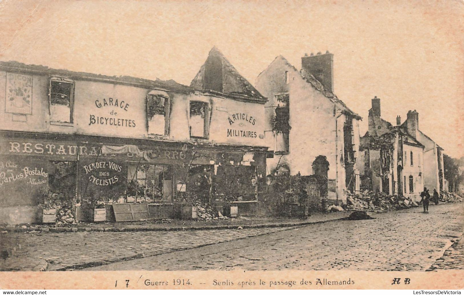 CPA Militaria - Senlis Apres Le Passage Des Allemands - Guerre 1914 - Garage De Bicyclettes - Pub Picon - Weltkrieg 1914-18