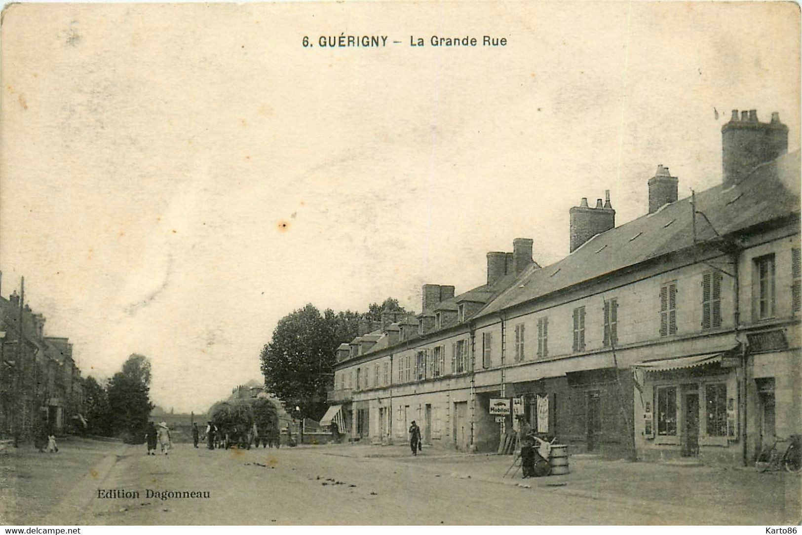 Guérigny * La Grande Rue Du Village * Commerces Magasins - Guerigny