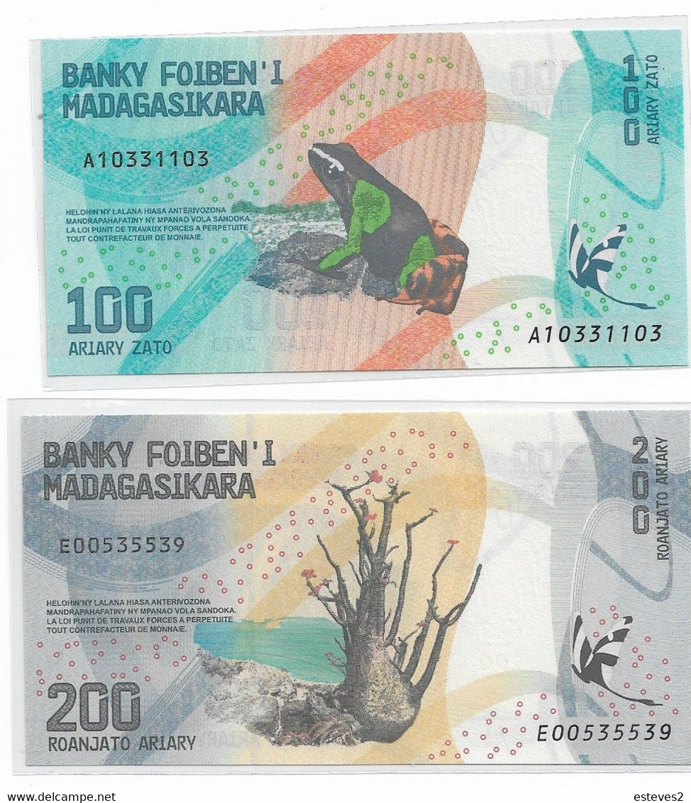 Lot 2  Different  Banknotes , Madagascar - Madagascar