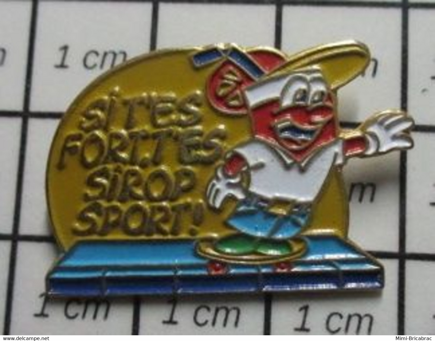 211a Pin's Pins / Beau Et Rare /  SPORTS / SKATE-BOARD VERRE DE GRENADINE SI T'ES FORT T'ES SIROP SPORT - Skateboard