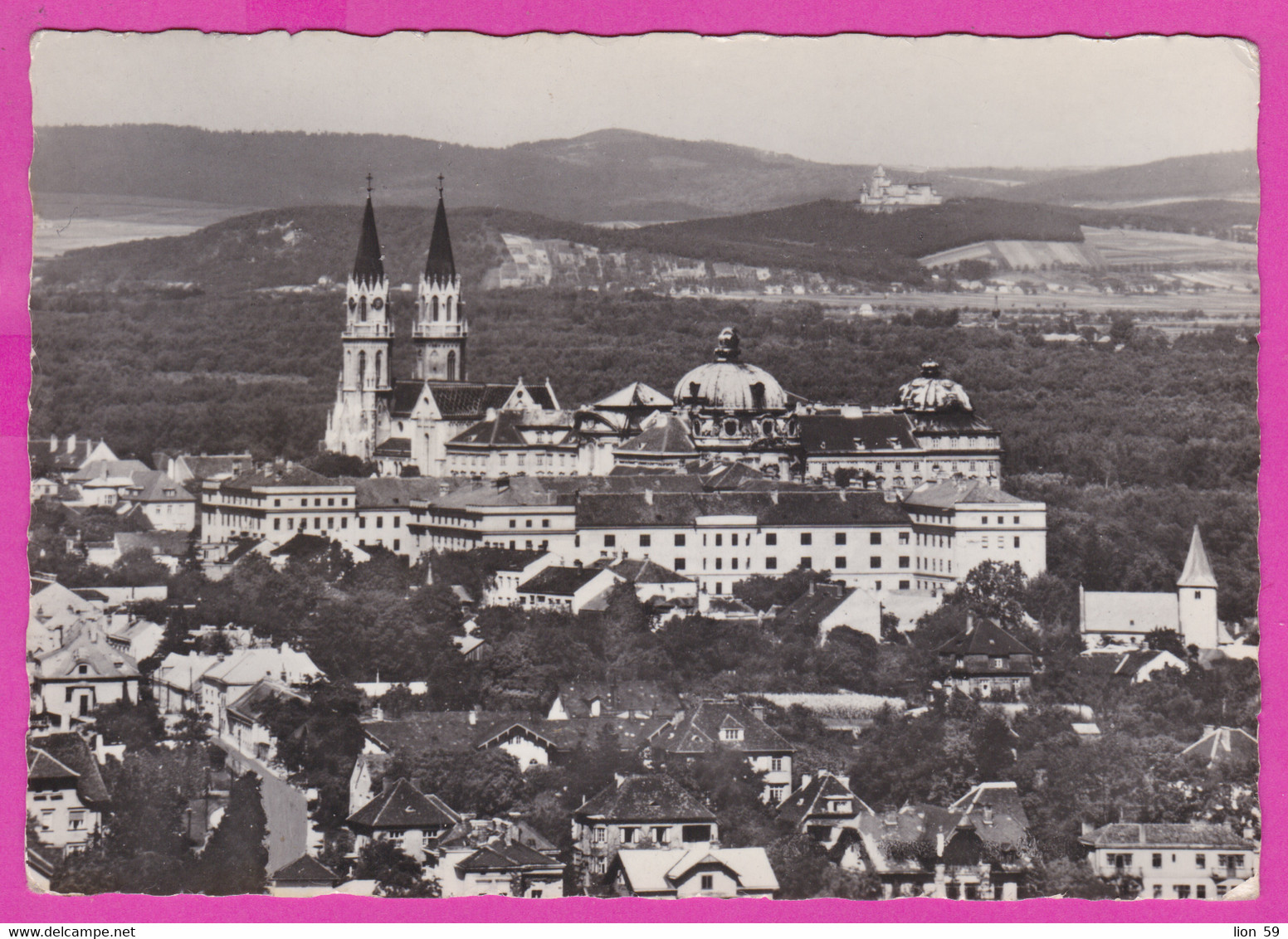 281172 / Austria Klosterneuburg Mit Augustiner - Chorherrenstift , Gegen Ruine Kreuzenstein PC Österreich Autriche - Klosterneuburg