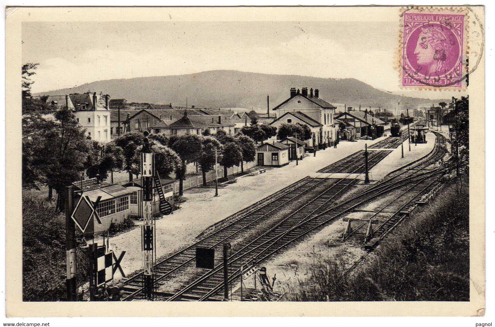 88 : Bruyères : La Gare ( Cpsm P.F. ) - Bruyeres