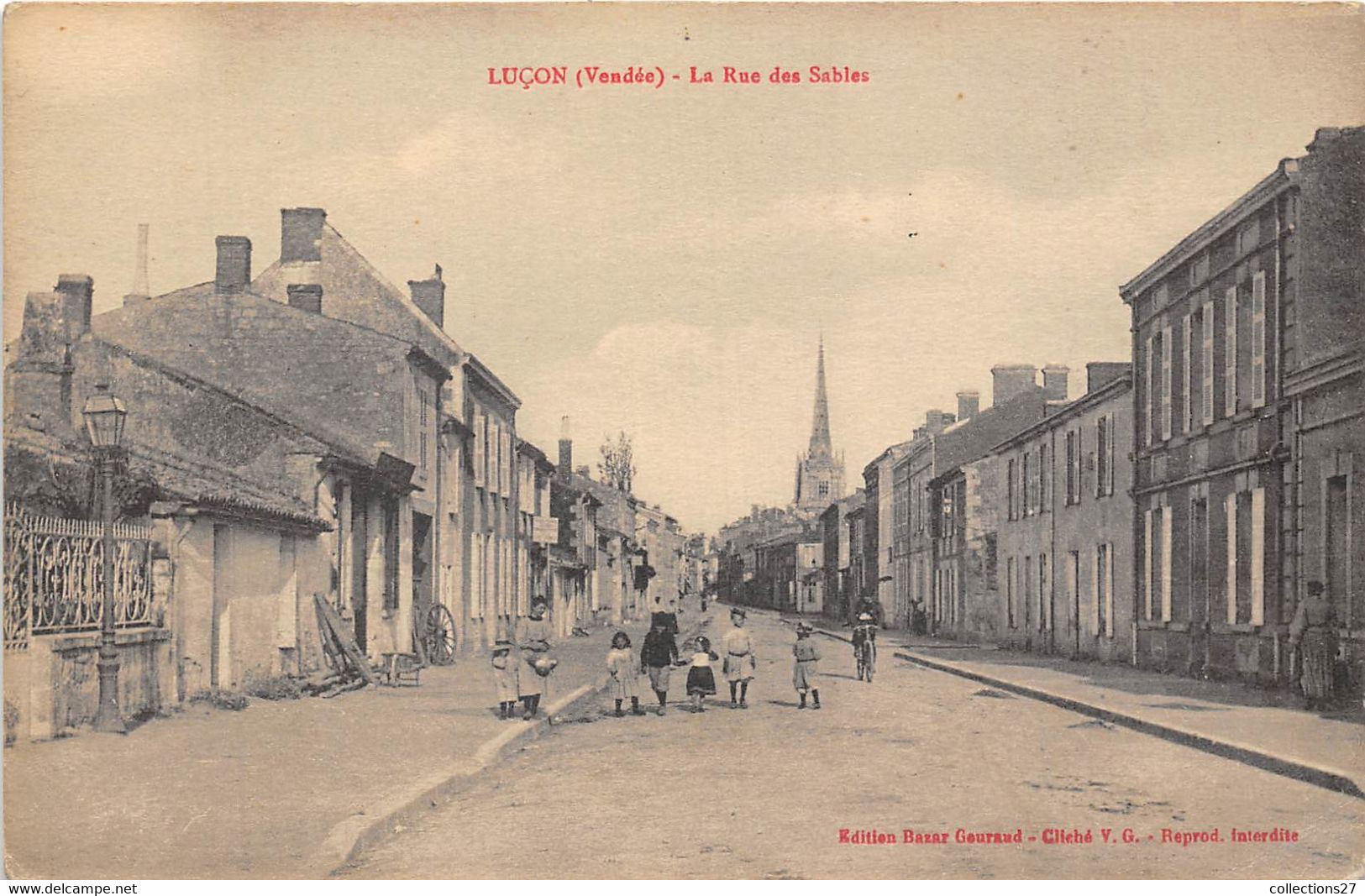 85-LUCON- LA RUE DES SABLES - Lucon