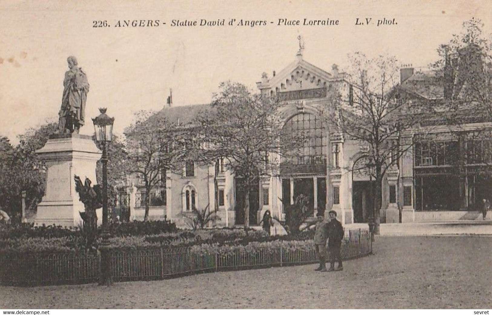 ANGERS. - Statue David D'Angers - Place Lorraine. Carte RARE Avec  Cachet Au Verso - Angers