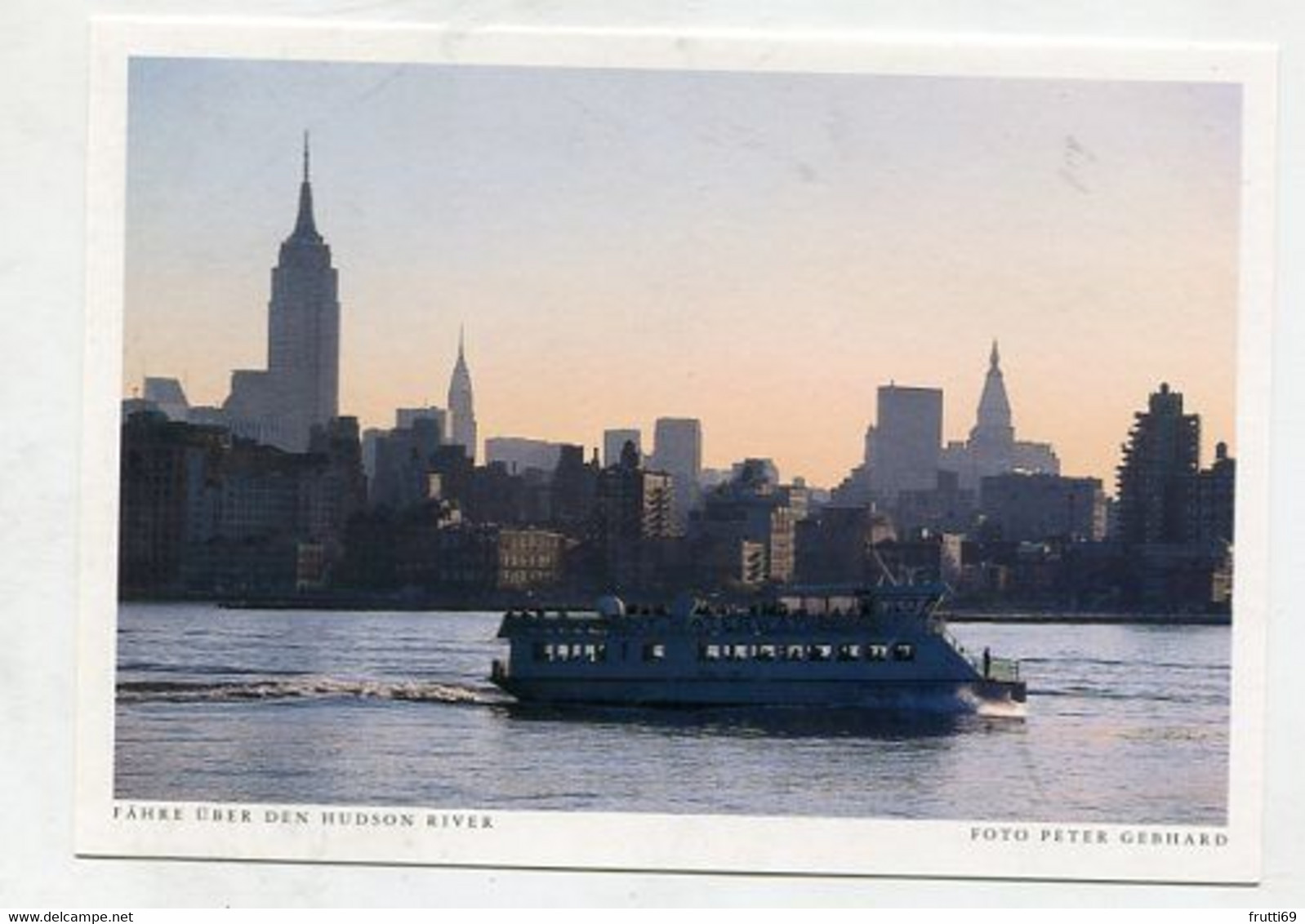 AK 080414 USA - New York City - Fähre über Den Hudson River - Trasporti