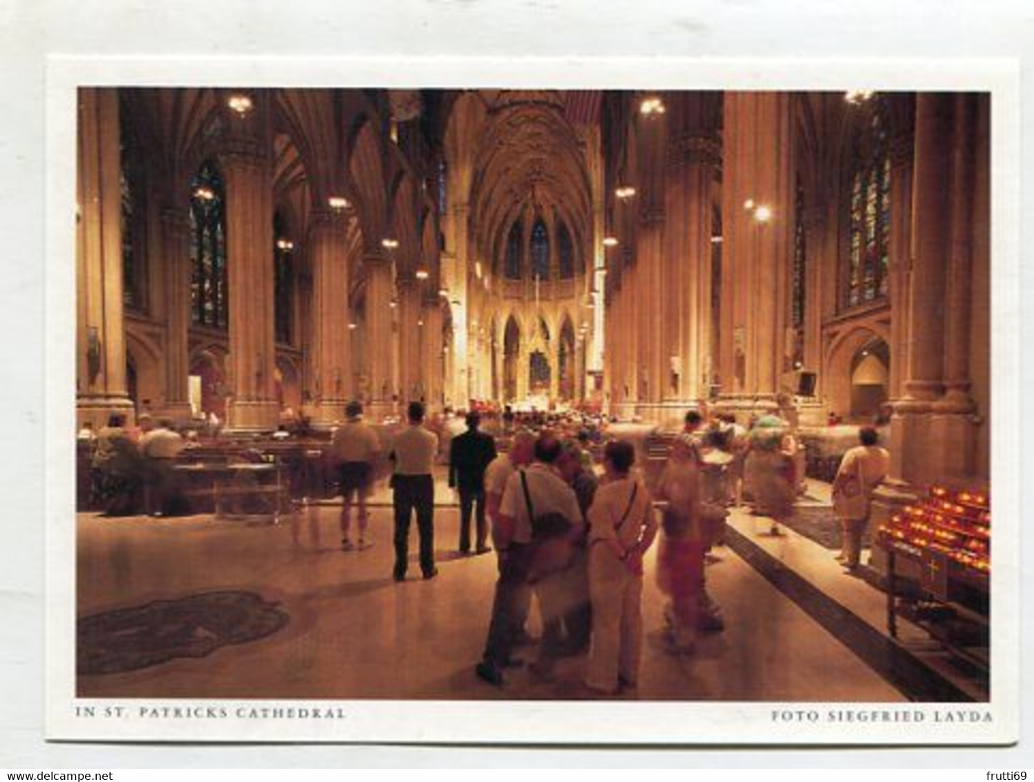 AK 080482 USA - New York City - In St. Patricks Cathedral - Kirchen