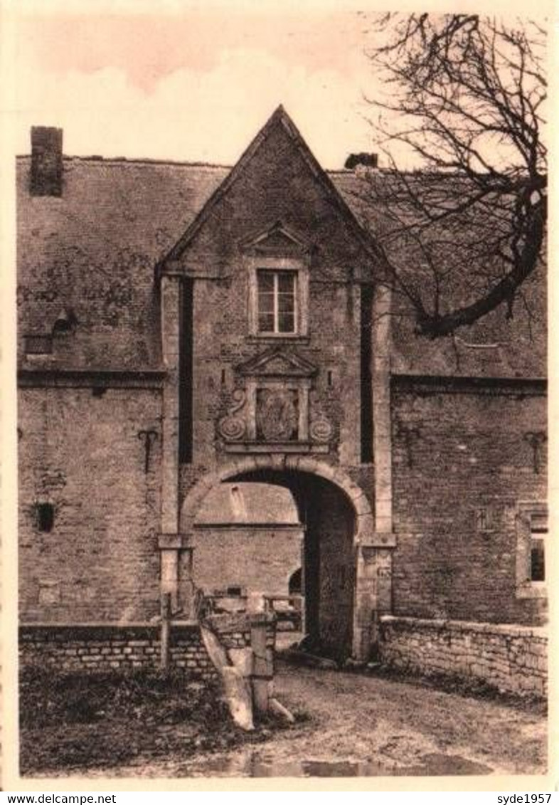 LAVAUX-SAINTE-ANNE, Château En 1939 Entrée De La Ferme - Rochefort