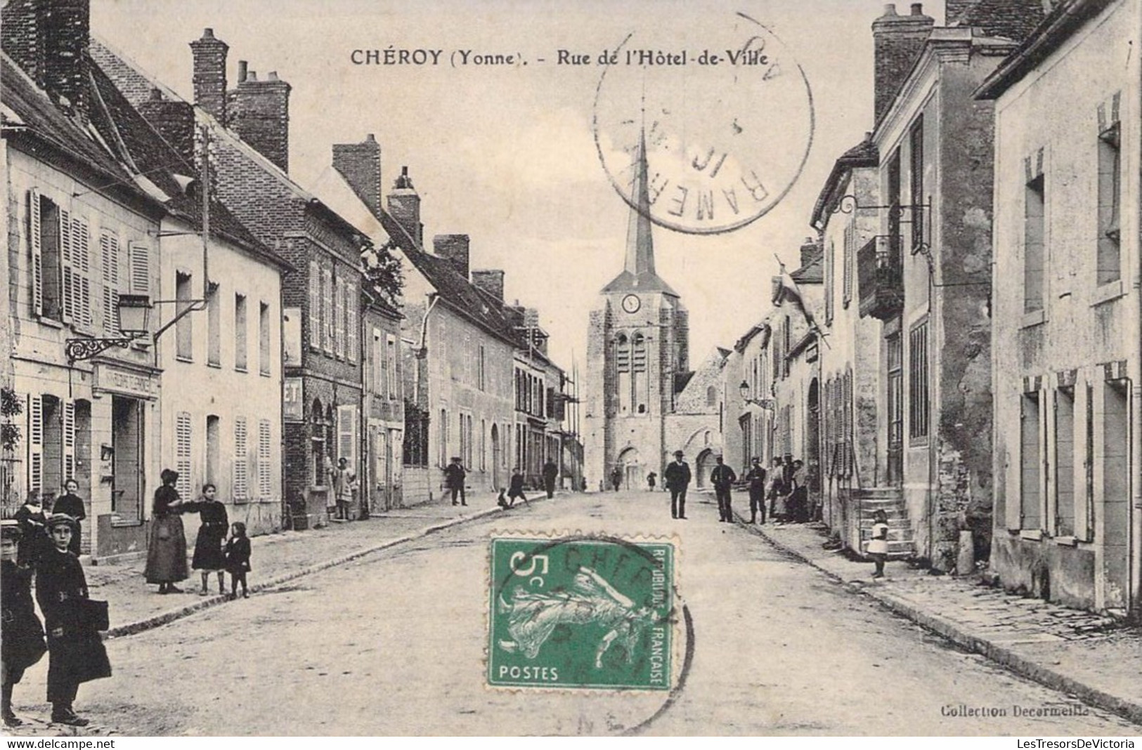 CPA France - Cheroy - Yonne - Rue De L Hôtel De Ville - Animée - Collection Decormeille - Maison A Mulard Sens Chemisier - Cheroy