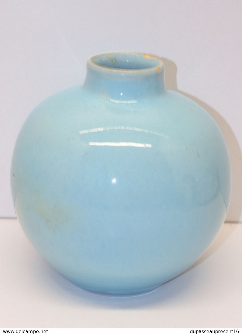 *VASE BOULE ART DECO CERAMIQUE ALFRED RENOLEAU BLEU CLAIR SORTI de GRENIER E