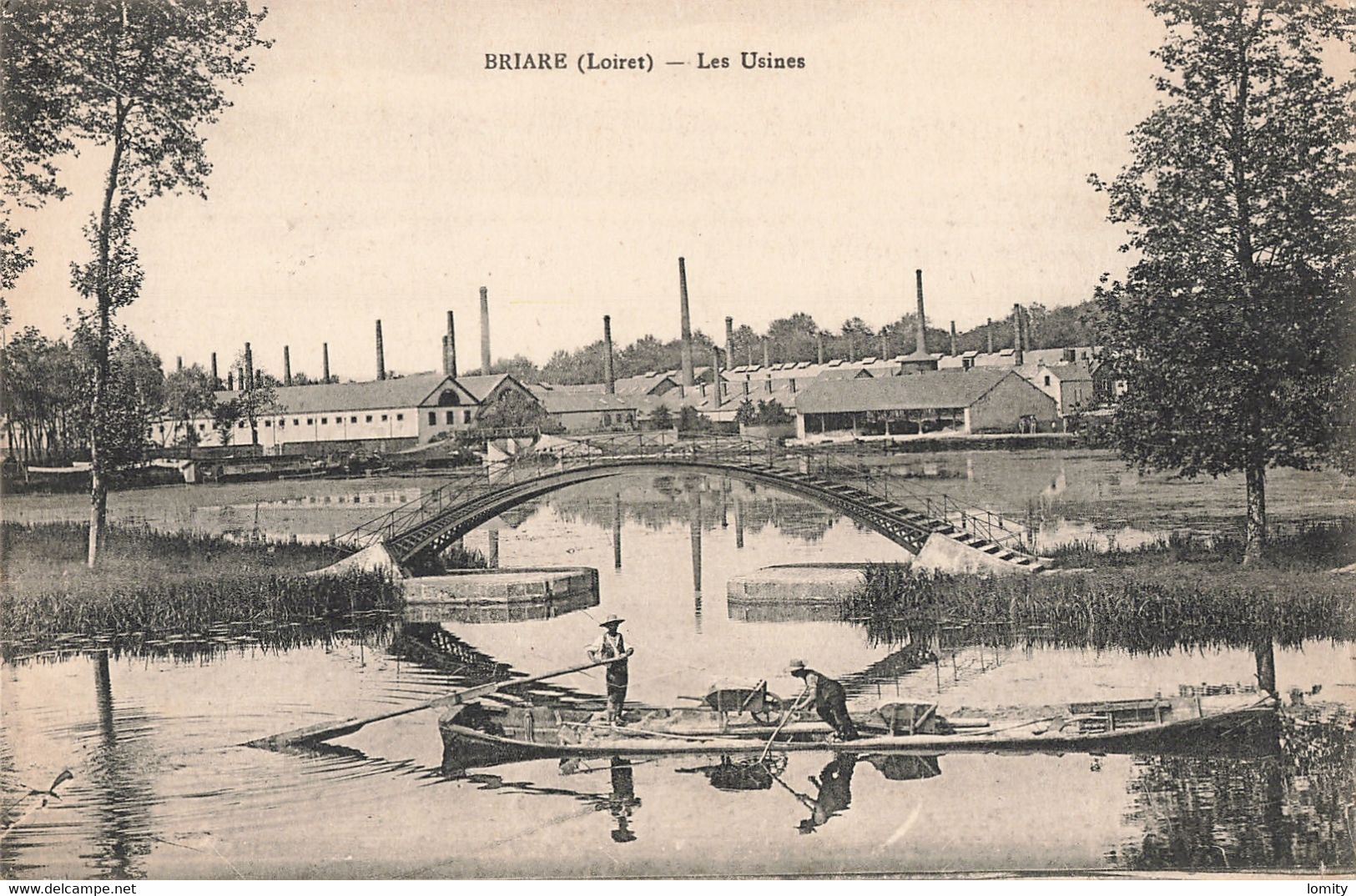 45 Briare CPA Les Usines - Briare