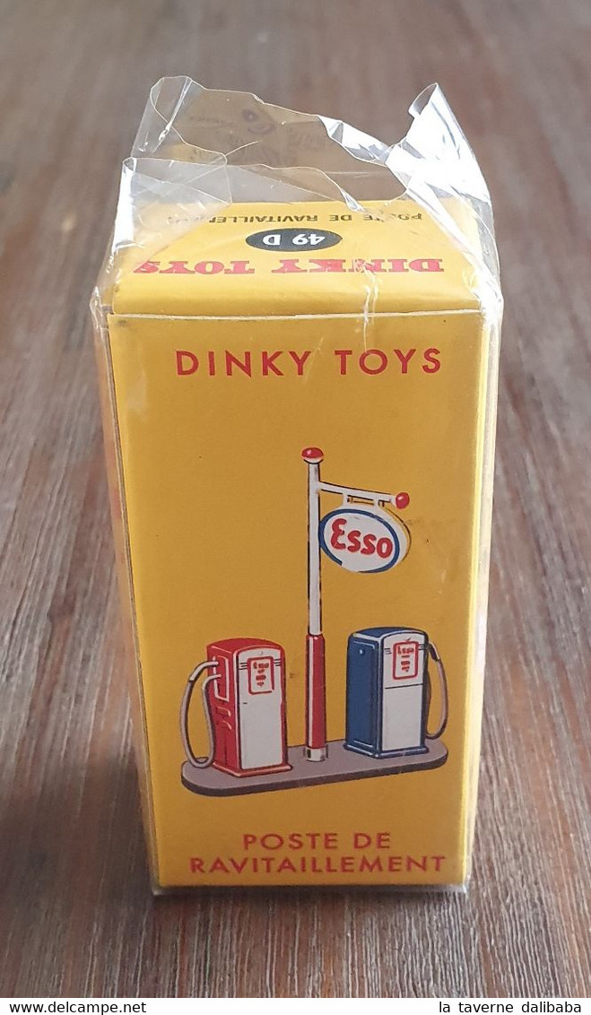 DINKY TOYS POSTE DE RAVITAILLEMENT 49 D ATLAS 2008 NEUF SOUS BLISTER - Dinky