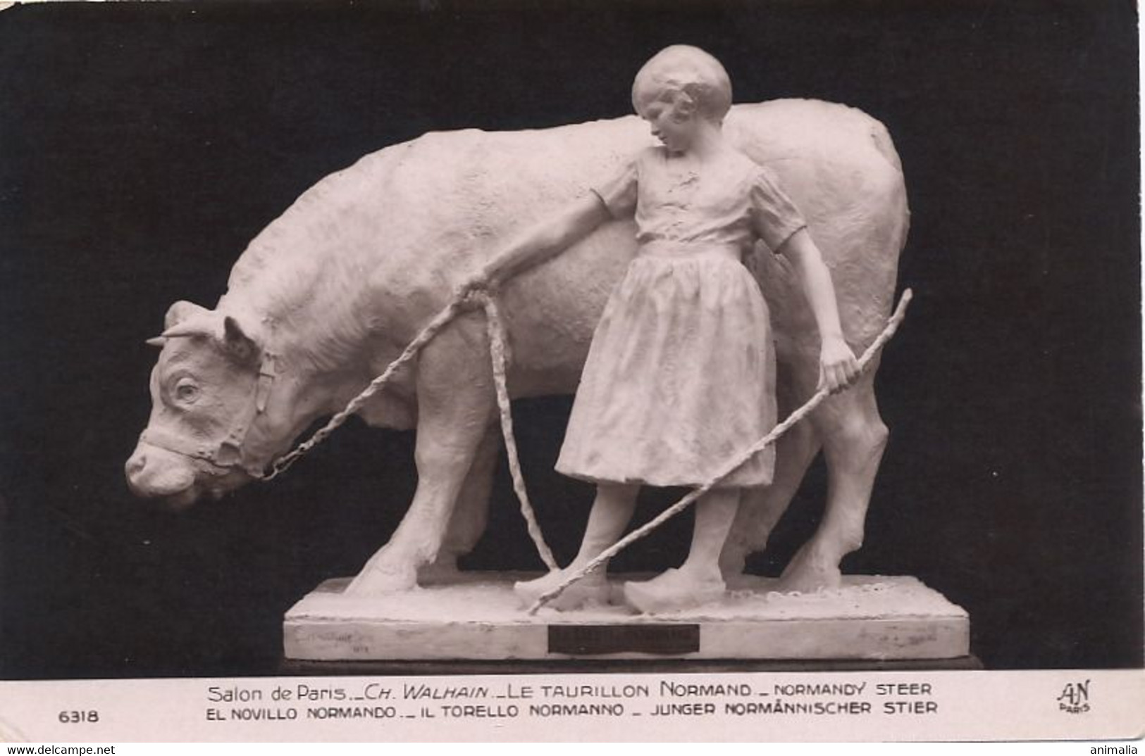 Le Taurillon Normand Sculpture Par Ch. Walhain Petite Fille Sabots Taureau - Taureaux