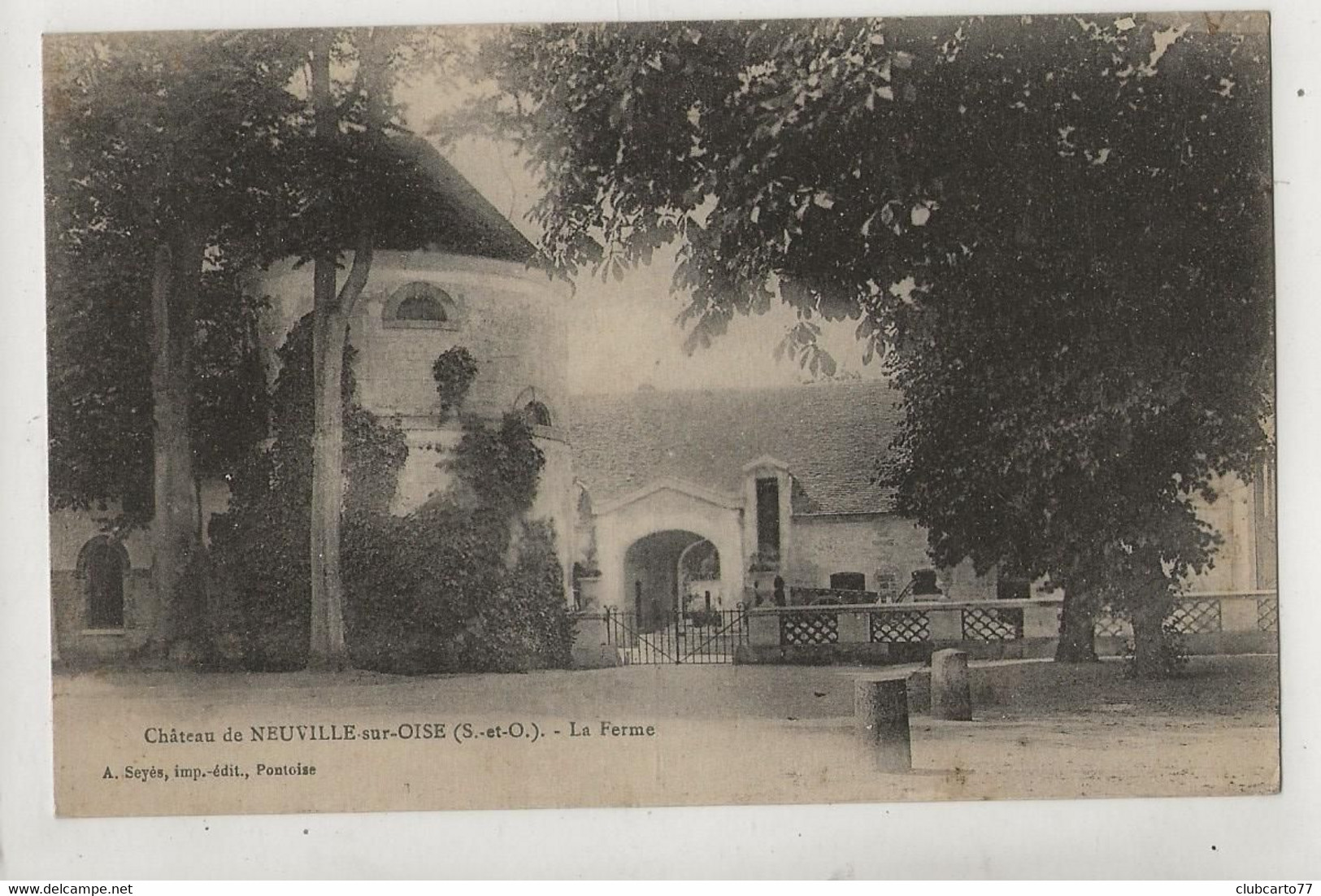 Neuville-sur-Oise (95) : La Ferme Du Château En 1910 PF - Neuville-sur-Oise
