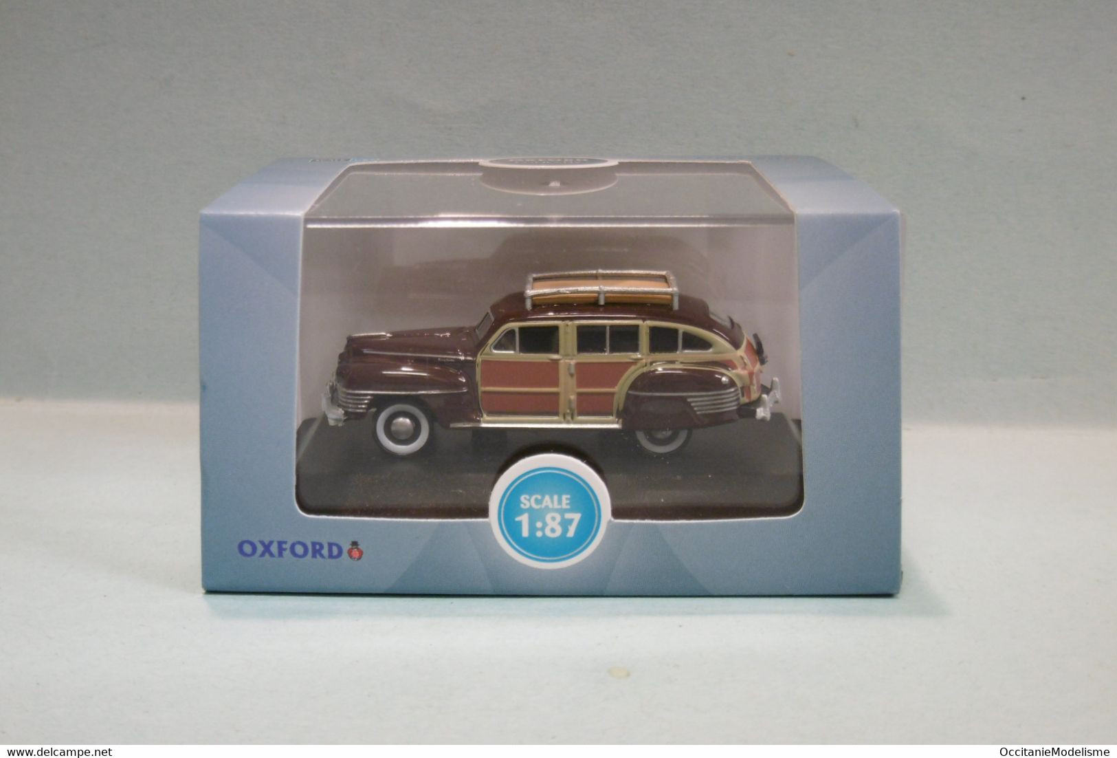 Oxford - CHRYSLER T & C Woody Wagon 1942 Marron Voiture US Neuf HO 1/87 - Veicoli Da Strada