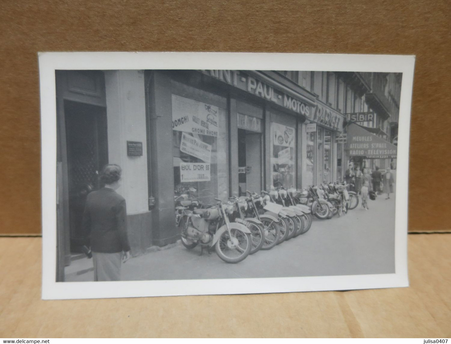 MOTOCYCLISME PARIS Photographie Format Carte Photo Devanture Magasin Saint Paul MOTOS - Motorräder