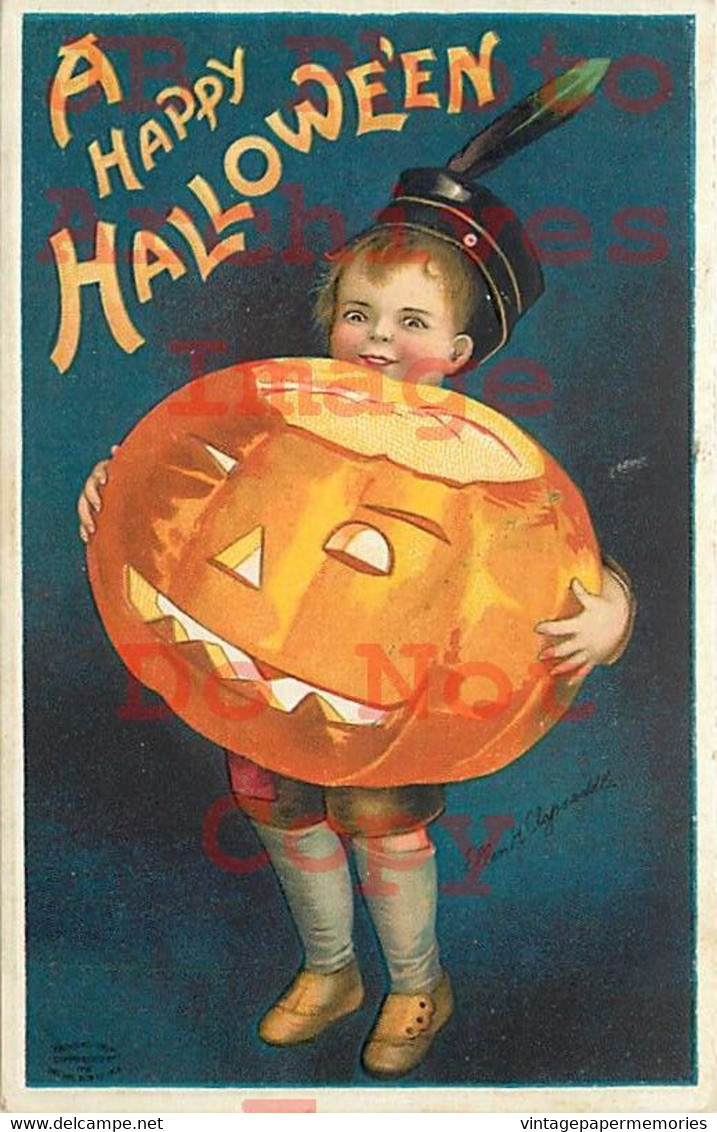 258489-Halloween, IAP No 978-4, Ellen Clapsaddle, Boy Holding Large Jack O Lantern - Halloween