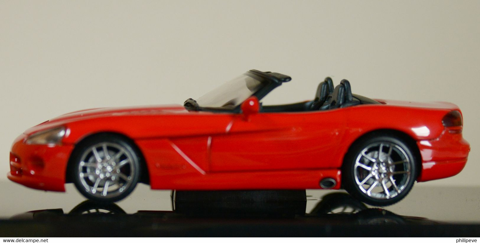 DODGE Viper SRT-10 2003 - AUTO-ART 1:43 - AutoArt