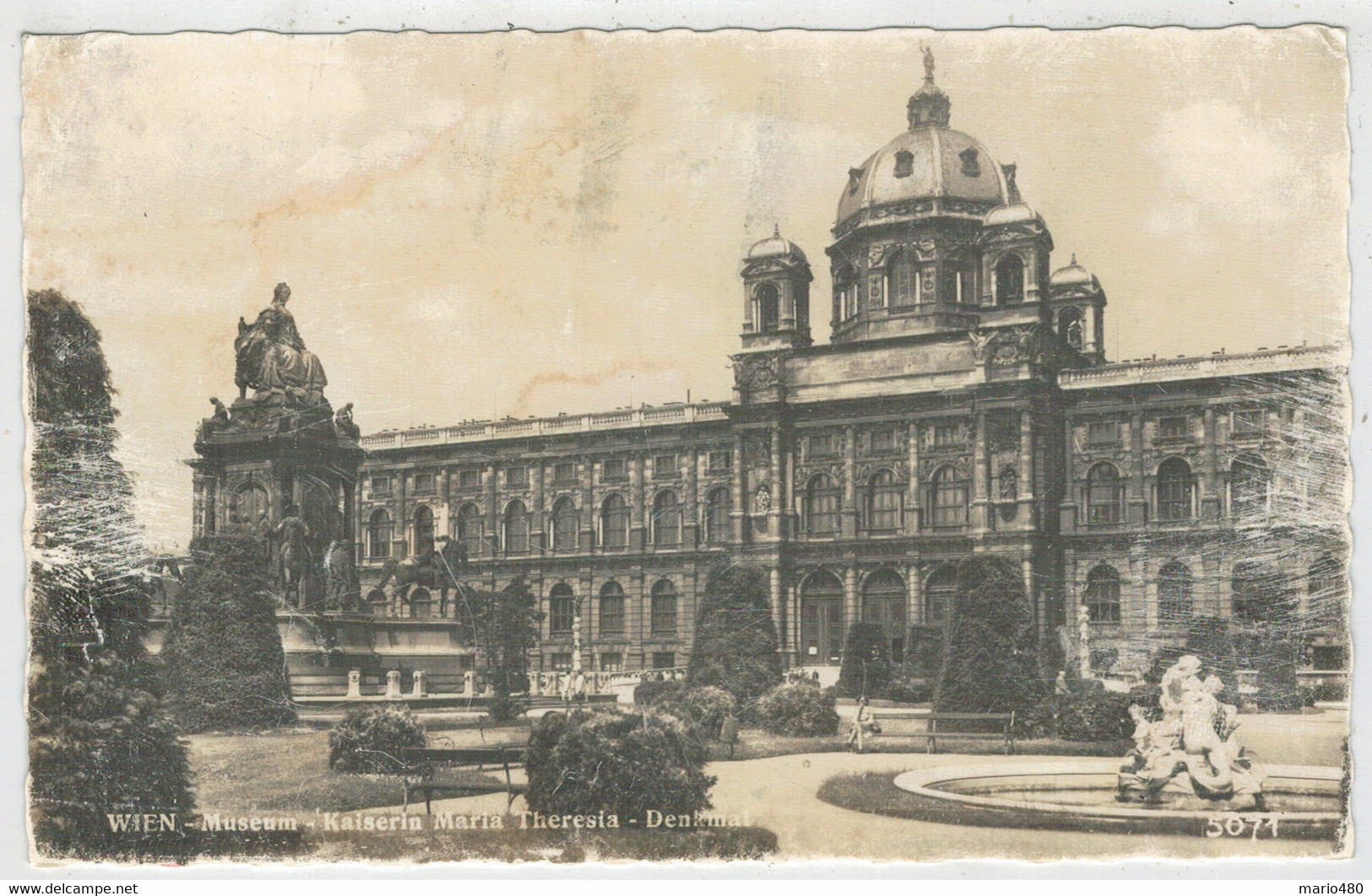 C.P.  PICCOLA   WIEN   MUSEUM  MARIA  THERESIA  DENKMAL   2 SCAN  (VIAGGIATA) (TARGHETTA) - Musées