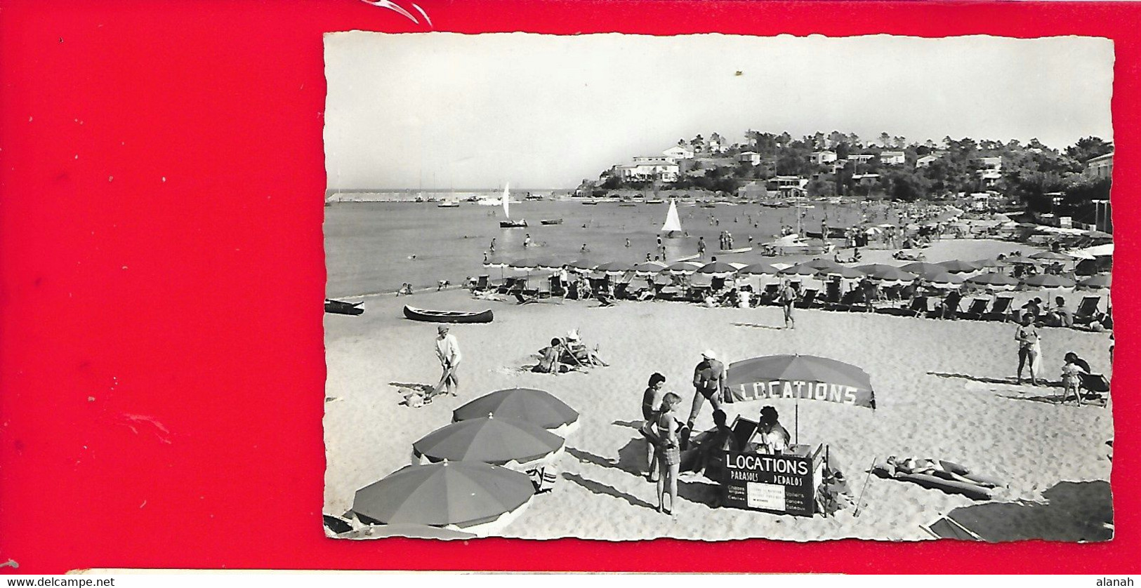 CAVALAIRE Sur MER Location De Parasols à La Plage (Ryner) Var (83) - Cavalaire-sur-Mer