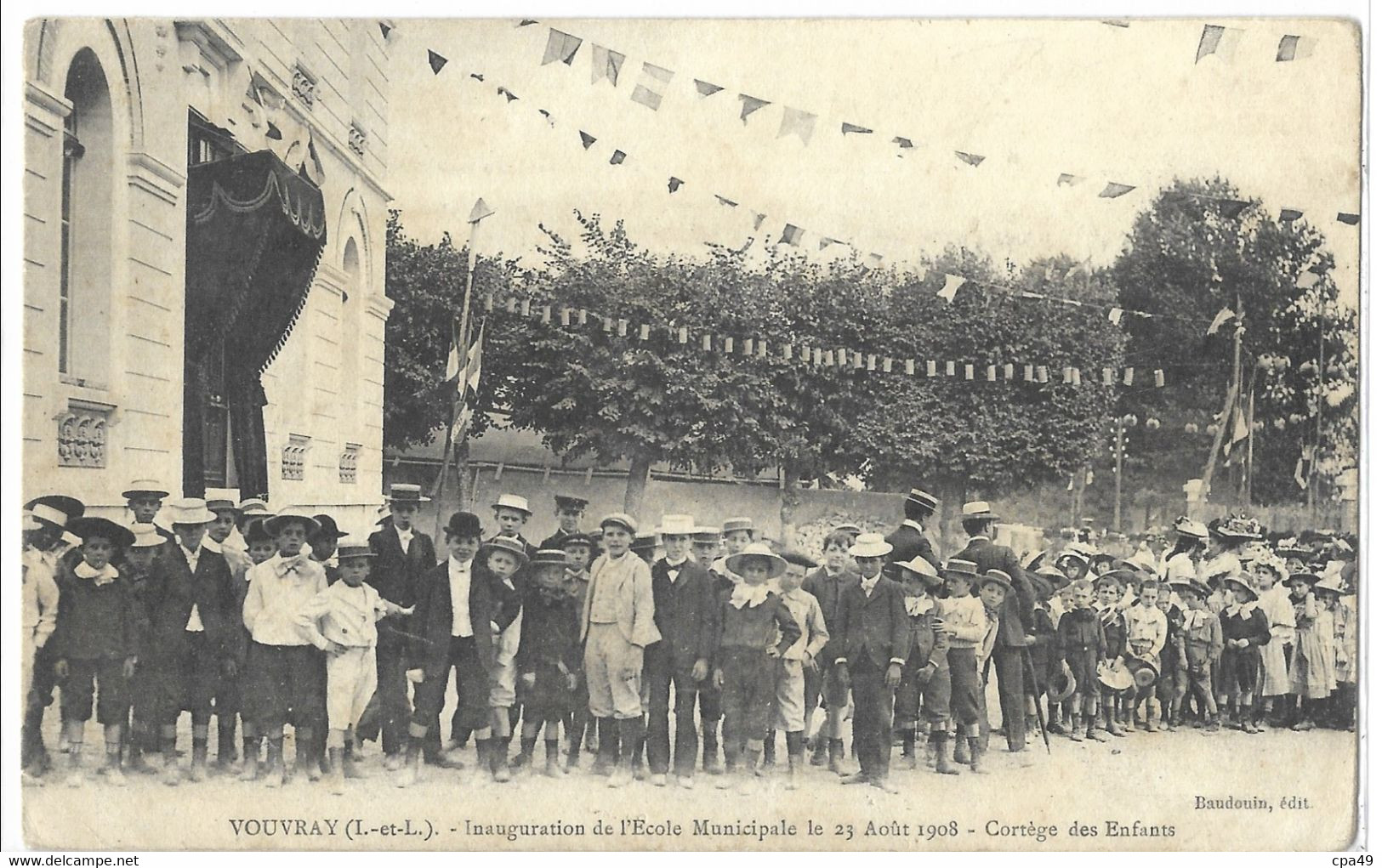 37   VOUVRAY  INAUGURATION DE L' ECOLE  MUNICIPALE  LE  23  AOUT  1908  CORTEGE  DES  ENFANTS - Vouvray