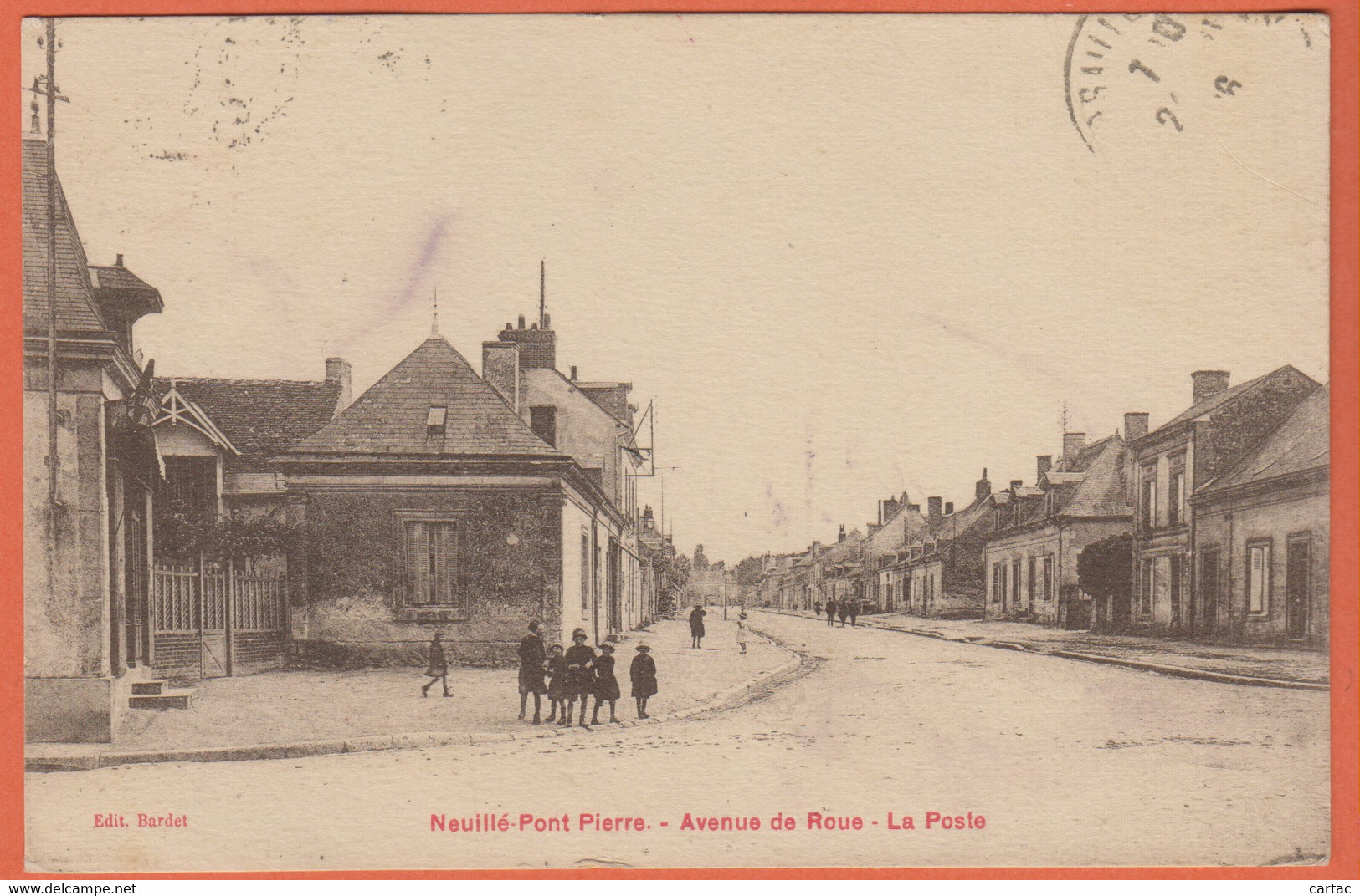 D37 - NEUILLÉ PONT PIERRE - AVENUE DE ROUE - LA POSTE - Petit Groupe D'Enfants - Plusieurs Personnes - Neuillé-Pont-Pierre