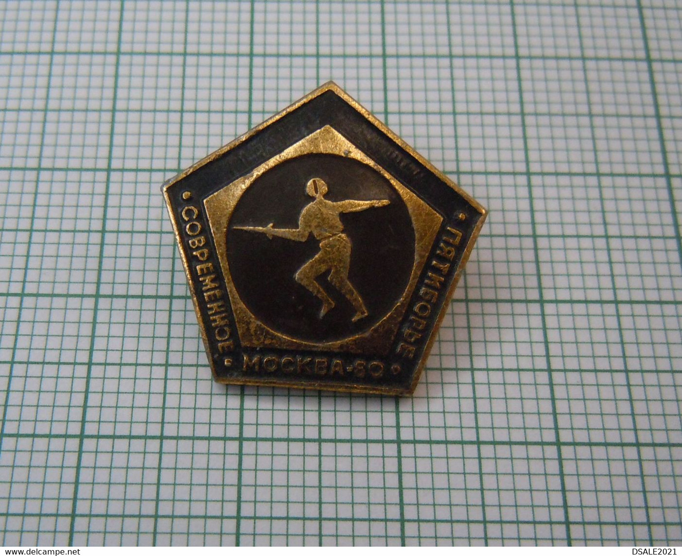 Russia USSR Russland Sowjetunion Moscow 1980 Summer Olympic Fencing Sport Mascot Vintage Pin Badge (m982) - Scherma