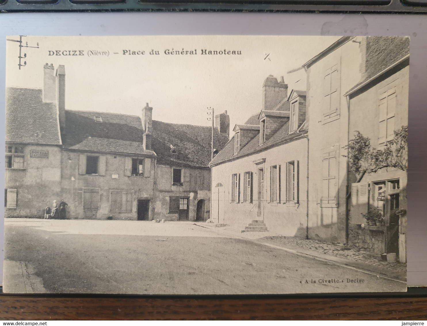 Decize (Nièvre) - Place Du Général Hanoteau - Decize