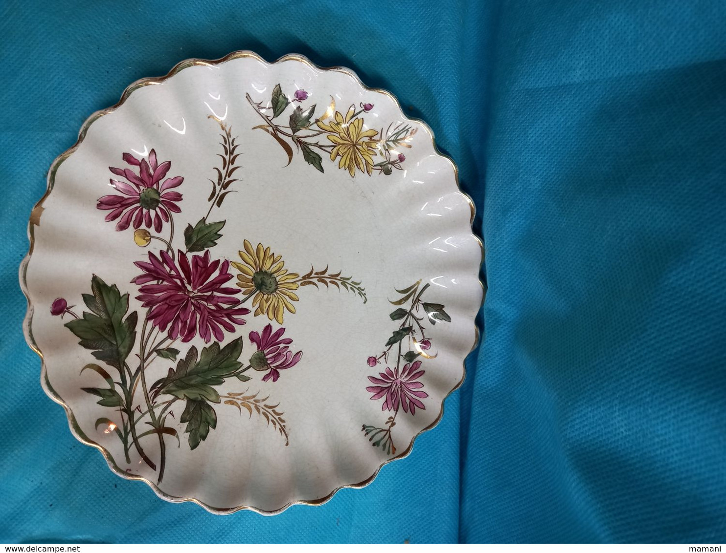 Assiette Décor Chrysanthème ? - Plates