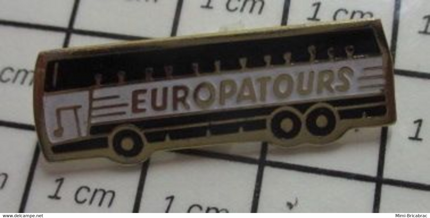 1415A  Pin's Pins / Beau Et Rare / TRANSPORTS / BUS AUTIOBUS CAR AUTOCAR EUROPATOURS - Transports