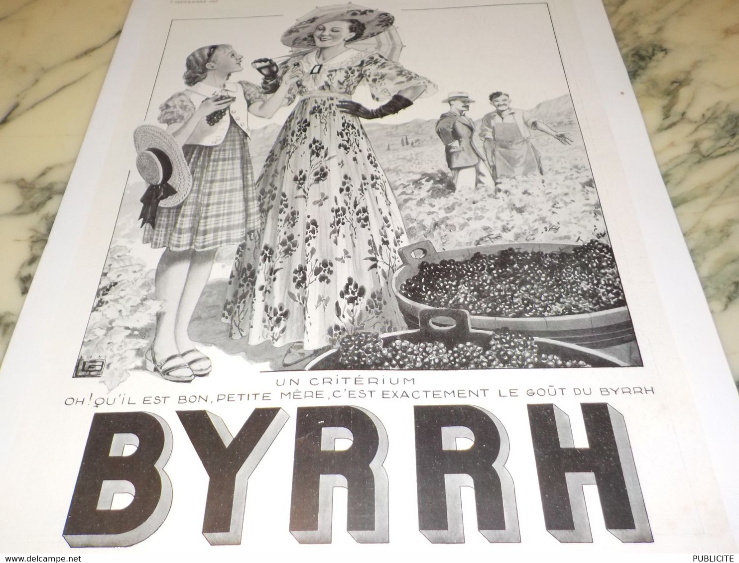 ANCIENNE PUBLICITE UN CRITERIUM LE GOUT DE  BYRRH  1935 - Alcools