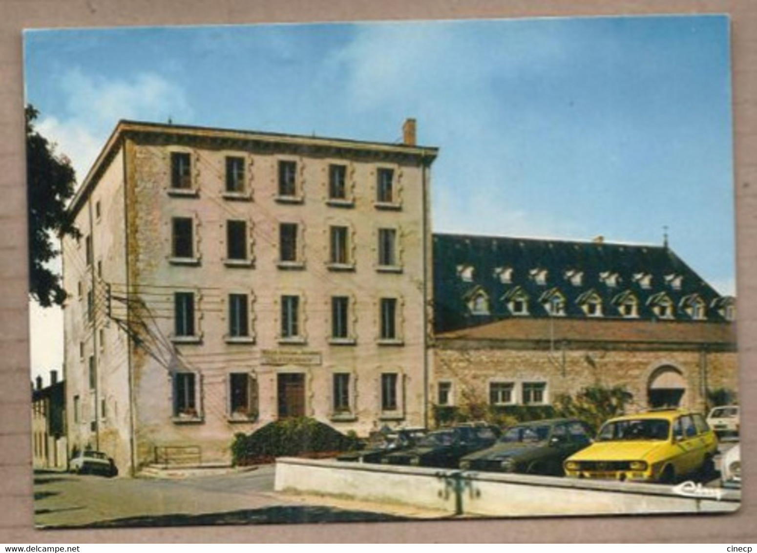 CPSM 42 - BELMONT DE LA LOIRE - Maison Familiale " Chanteperdrix " - TB PLAN Façade + TB AUTOMOBILES Dont RENAULT 12 - Belmont De La Loire