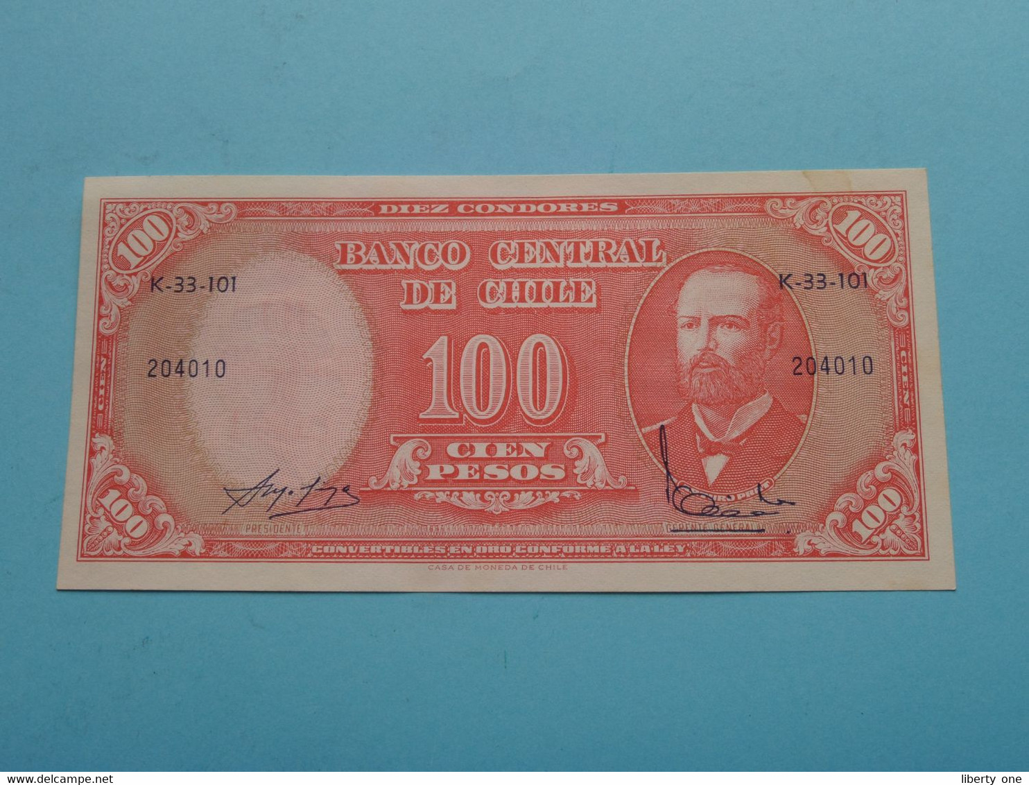 100 Cien Pesos () Banco Central De CHILE ( K-33-101 - 204010 ) ( For Grade See SCAN ) UNC ! - Chile