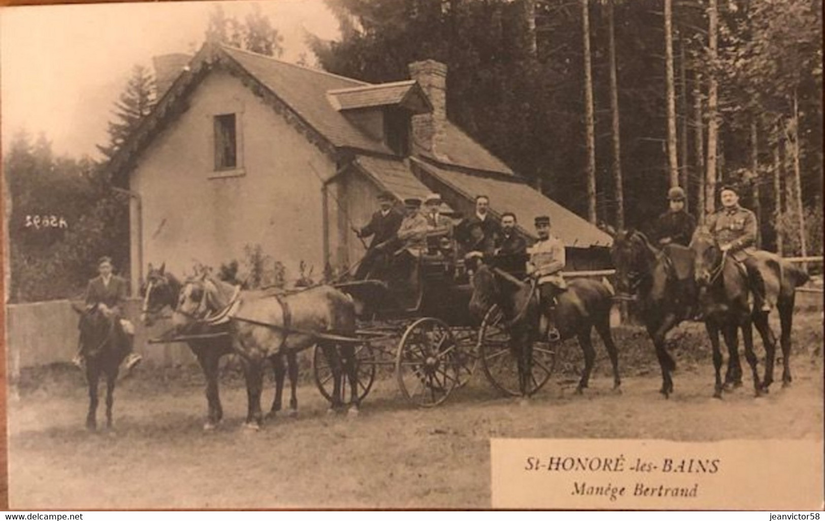 St  Honoré Les Bains Manège  Bertand - Saint-Honoré-les-Bains