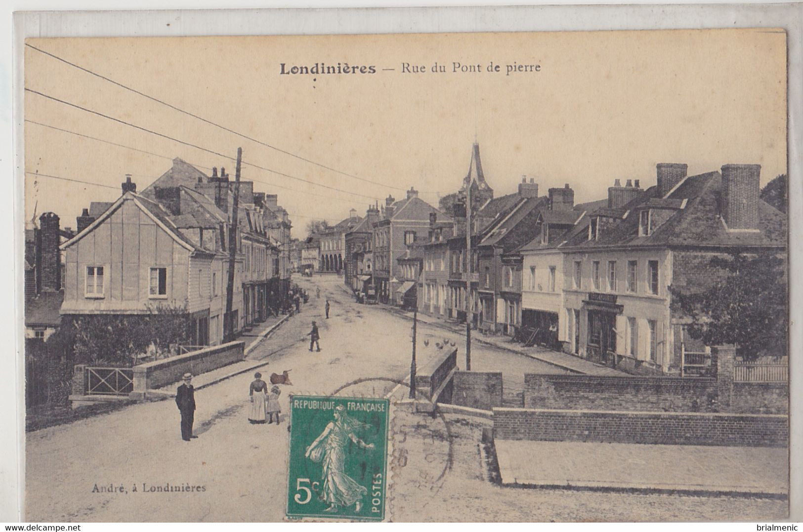 LONDINIERES   Rue Du Pont De Pierre - Londinières